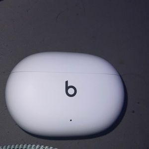 Beats Studio Buds